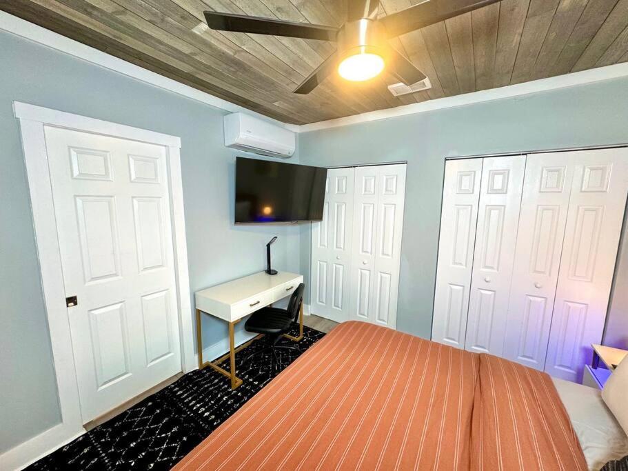 Little House On 47Th Apartment คลีฟแลนด์ ภายนอก รูปภาพ